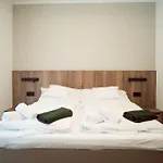 Aprili Badacsonytomaj