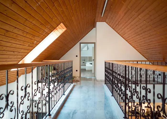 Aprili בדקסוניטומאי