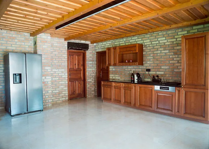 Aprili * 包道乔尼托毛伊